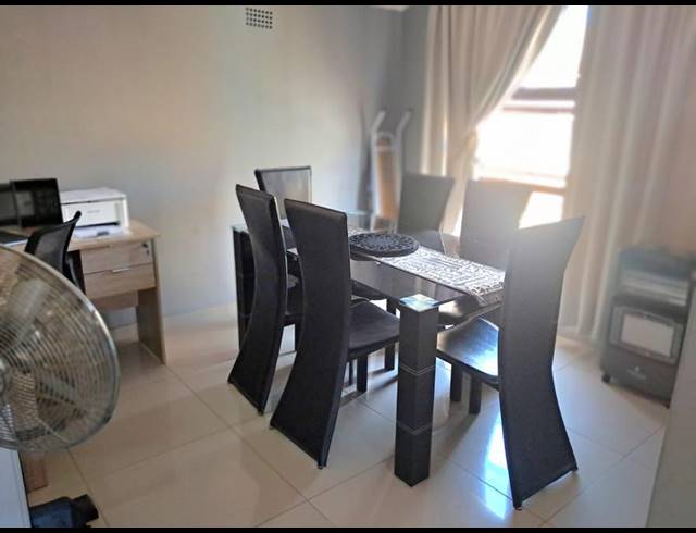 3 BEDROOM HOUSE FOR SALE IN TOWNSEND ESTATE